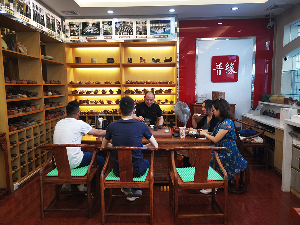 慶祝勐海老班章茶業(yè)有限公司中山東區(qū)店遷址正式營業(yè)！